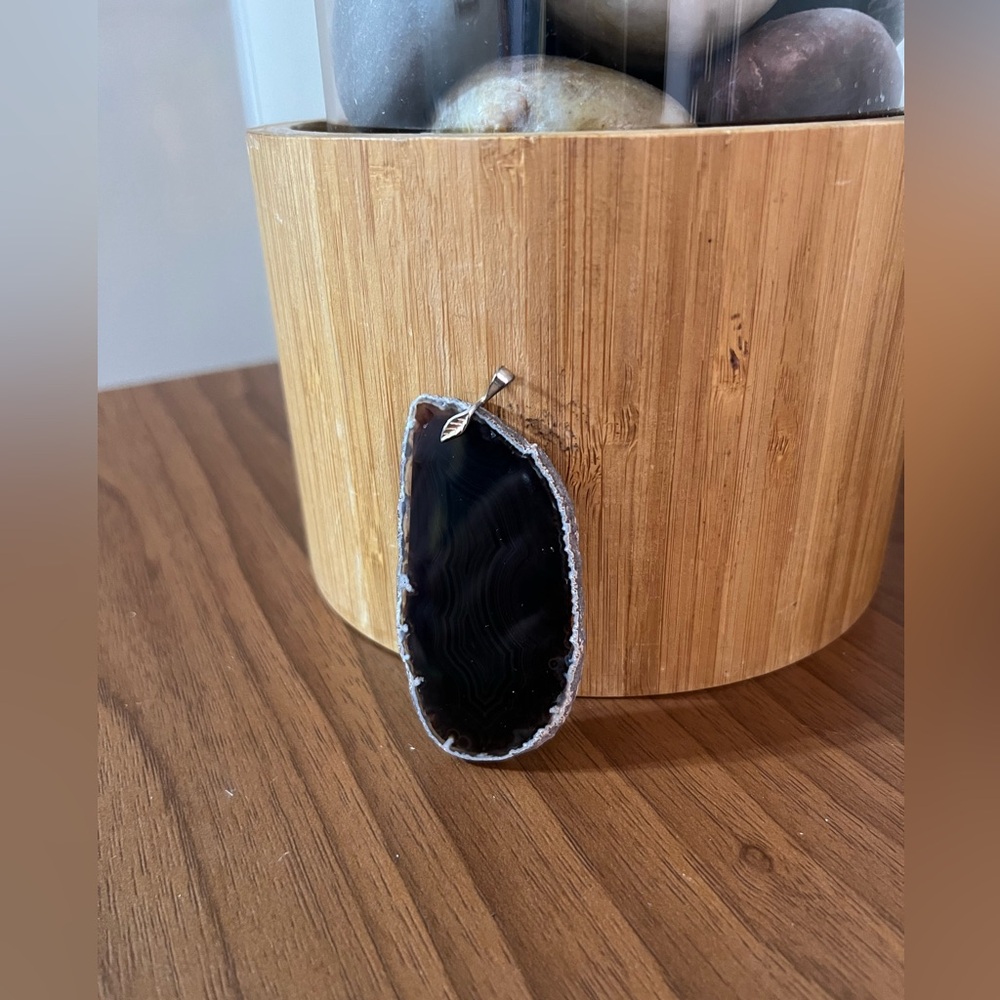Black agate pendant.